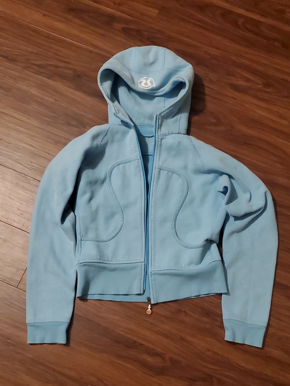 lululemon athletica women's sky blue zip Vintage Scuba hoodie jacket
